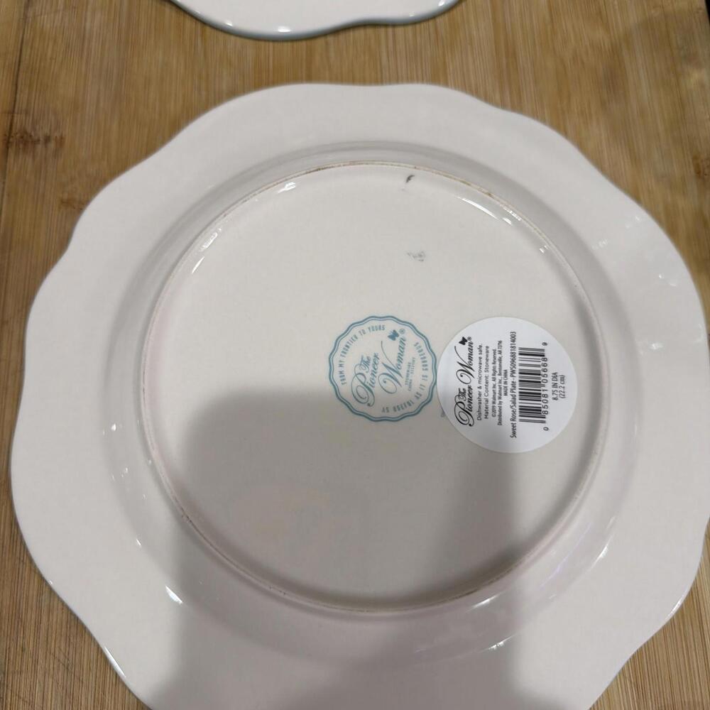 New NWT Set Of Four the Pioneer Women Sweet Rose 8-7/8" Floral Salad Plates * - Picture 7 of 12